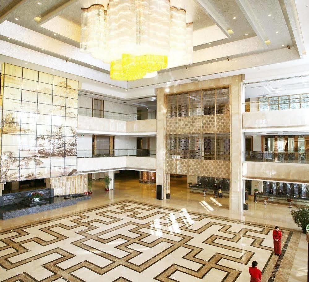 Rongfeng International Hotel Zhaizi Exterior photo